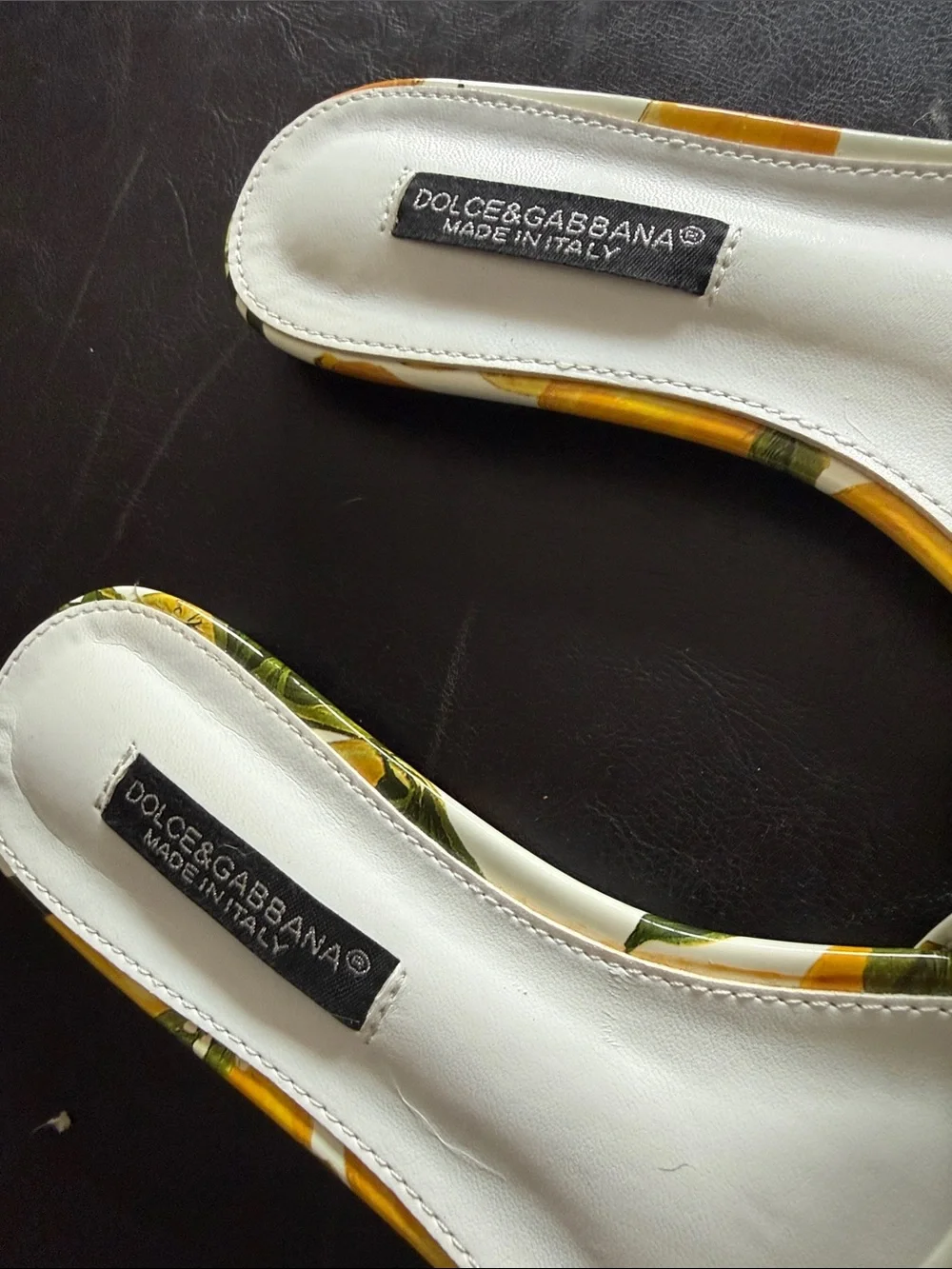 Dolce & Gabbana White Lemon Print Logo Slides. EU41